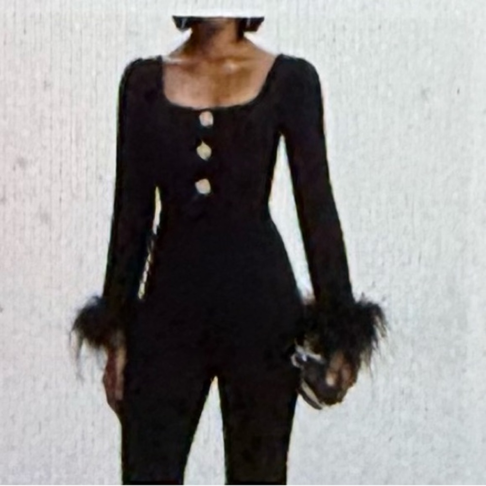 Self Portrait Black crepe feather Women's Jumpsuit, NWT, size 6 sold out online - Picture 2 of 8
